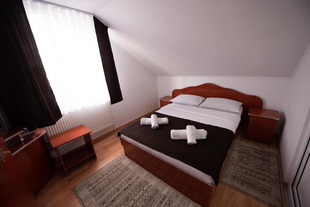 Pensiunea Tincu 3*